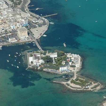Hotel Lo Scoglio ปอร์โตเชซาเรโอ ภายนอก รูปภาพ
