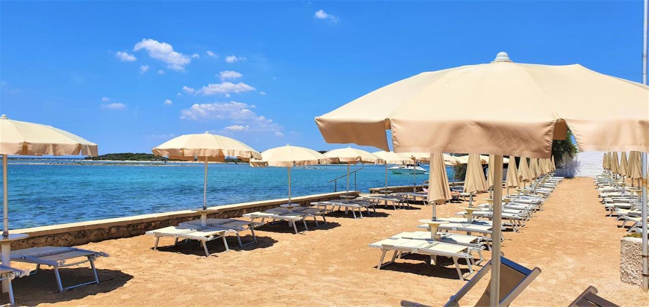 Hotel Lo Scoglio ปอร์โตเชซาเรโอ ภายนอก รูปภาพ